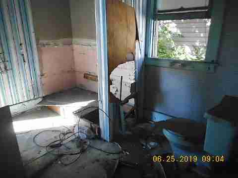 3011 Virginia Park (34)_m.jpg